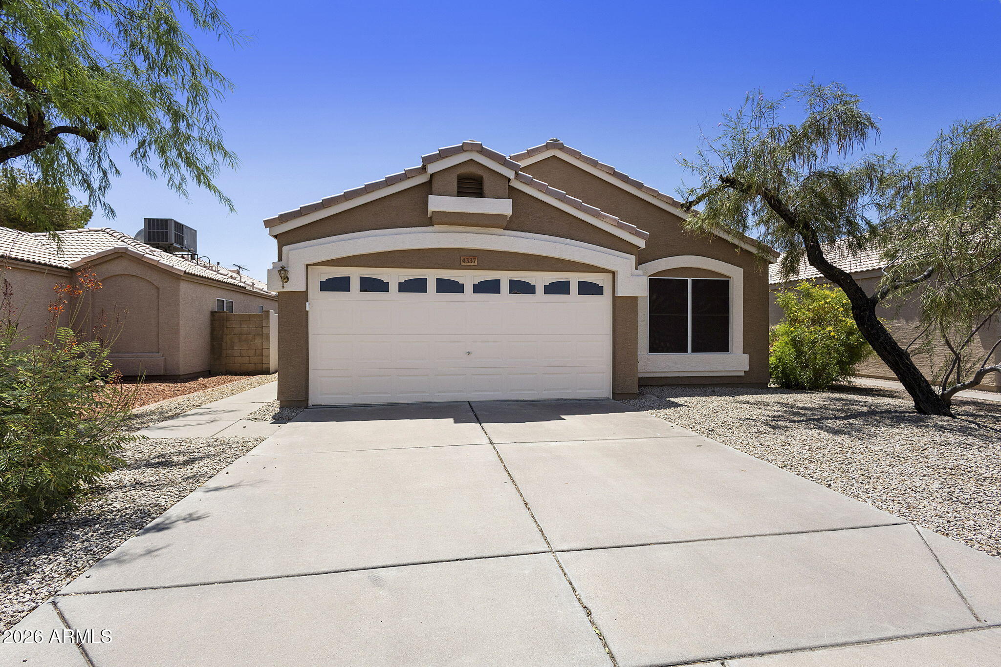 4337 E CAMPO BELLO Drive