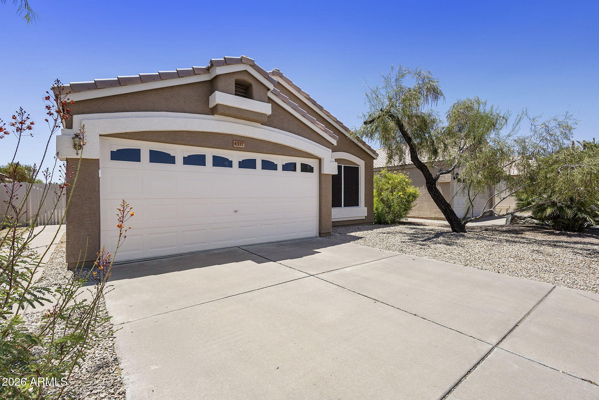 4337 E CAMPO BELLO Drive