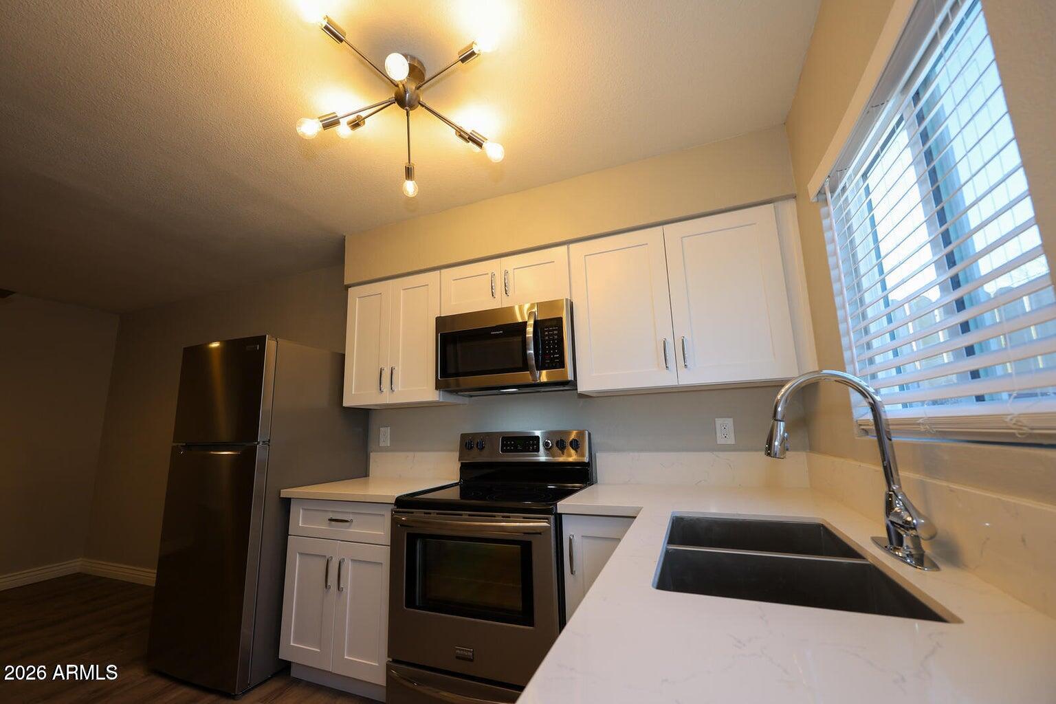 127 S OUTPOST Road 4