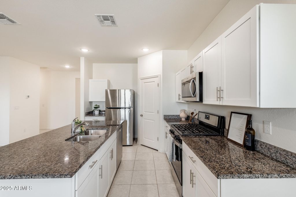 Photo of 19134 W Pierson Street, Litchfield Park, AZ 85340 (MLS # 6902756)