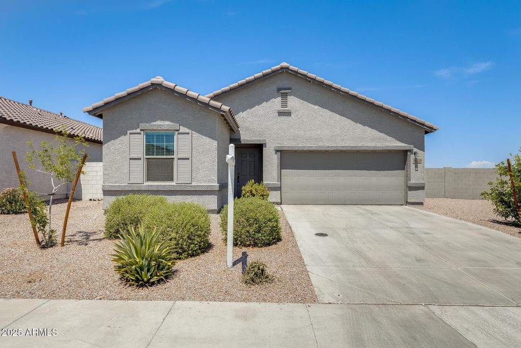 Photo of 19134 W Pierson Street, Litchfield Park, AZ 85340 (MLS # 6902756)