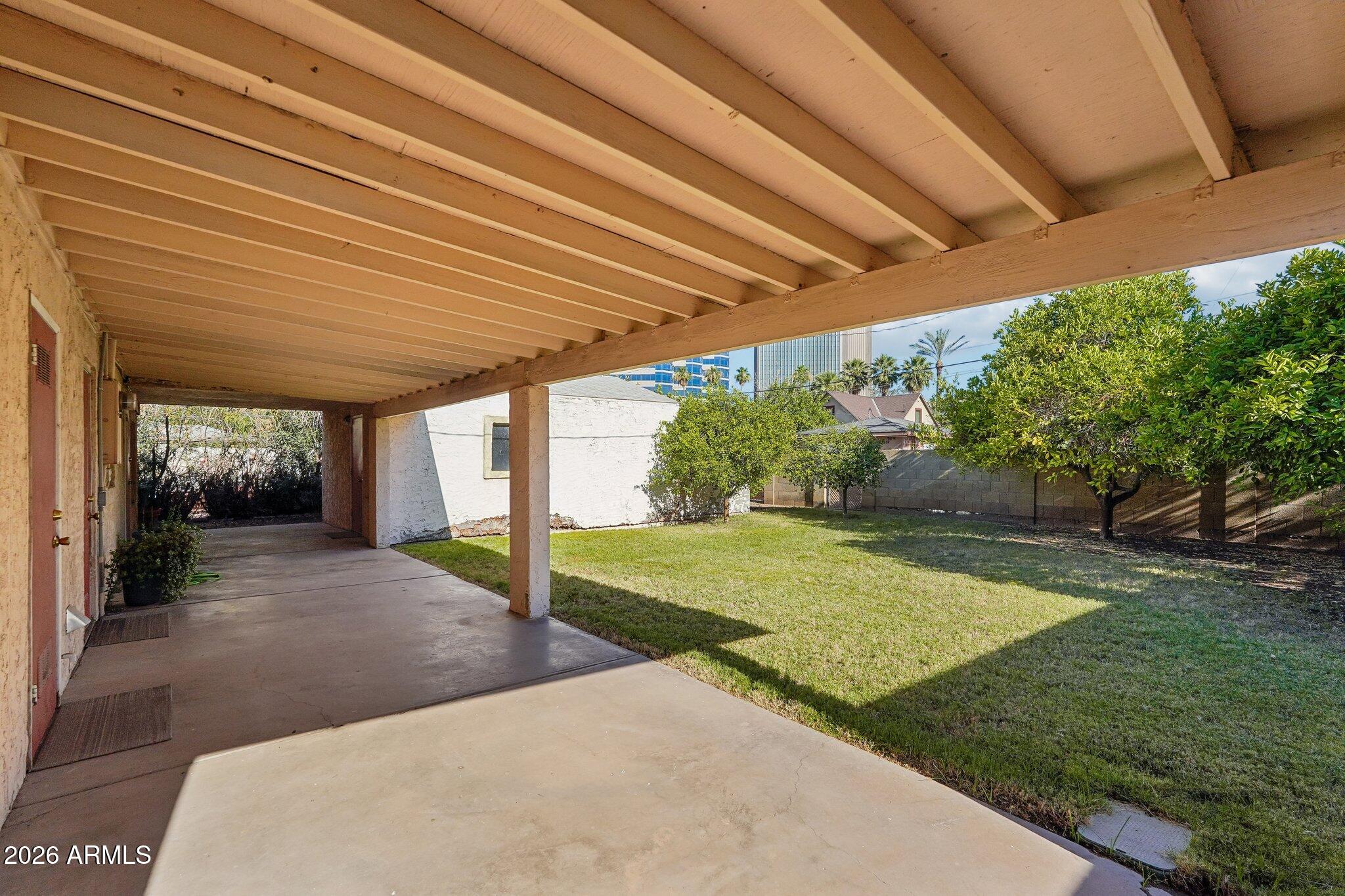 37 W EDGEMONT Avenue