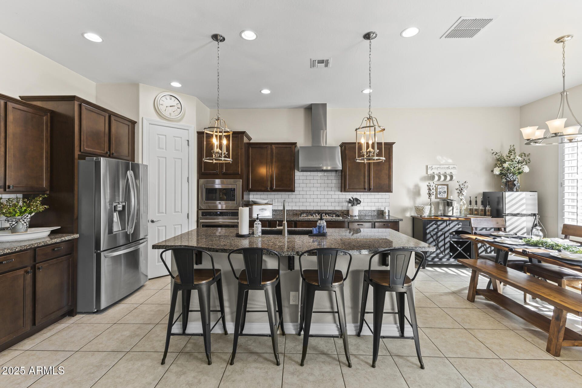 18495 W PARADISE Lane