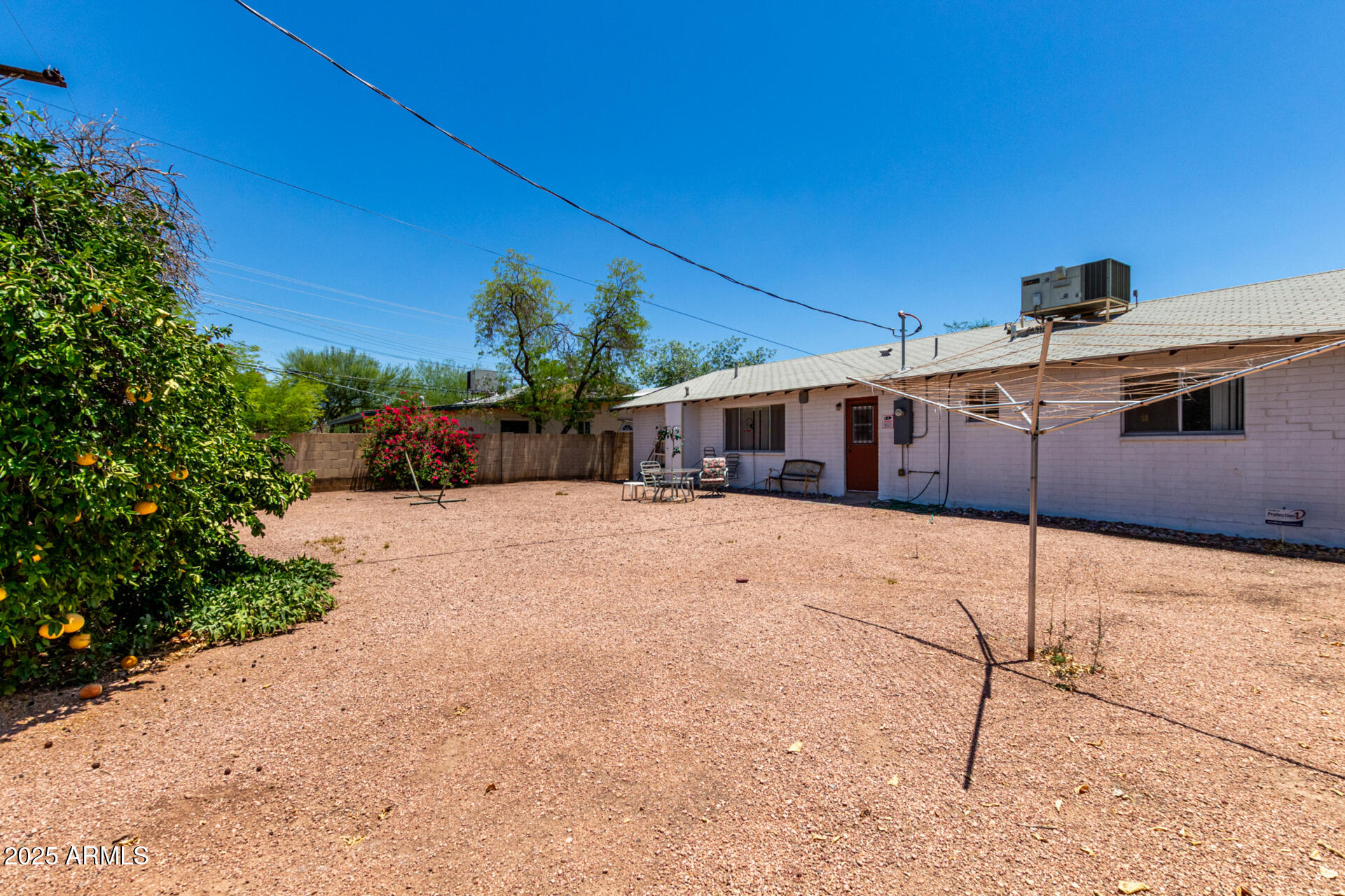 230 E FAIRMONT Drive