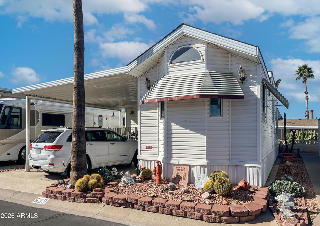 Photo of 539 Rock Hound Drive #539, Apache Junction, AZ 85119 (MLS # 6977837)