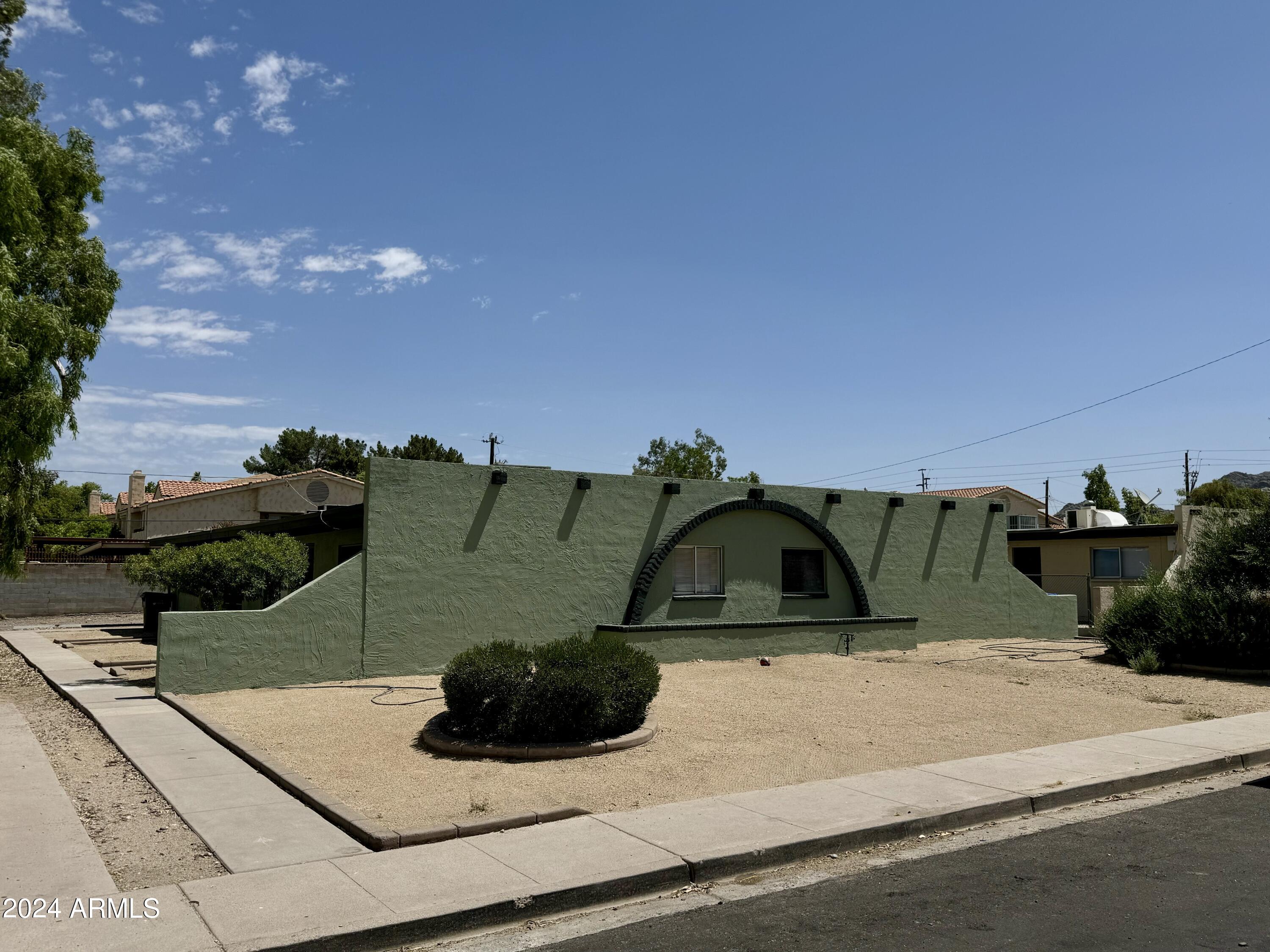 1326 E VISTA Avenue