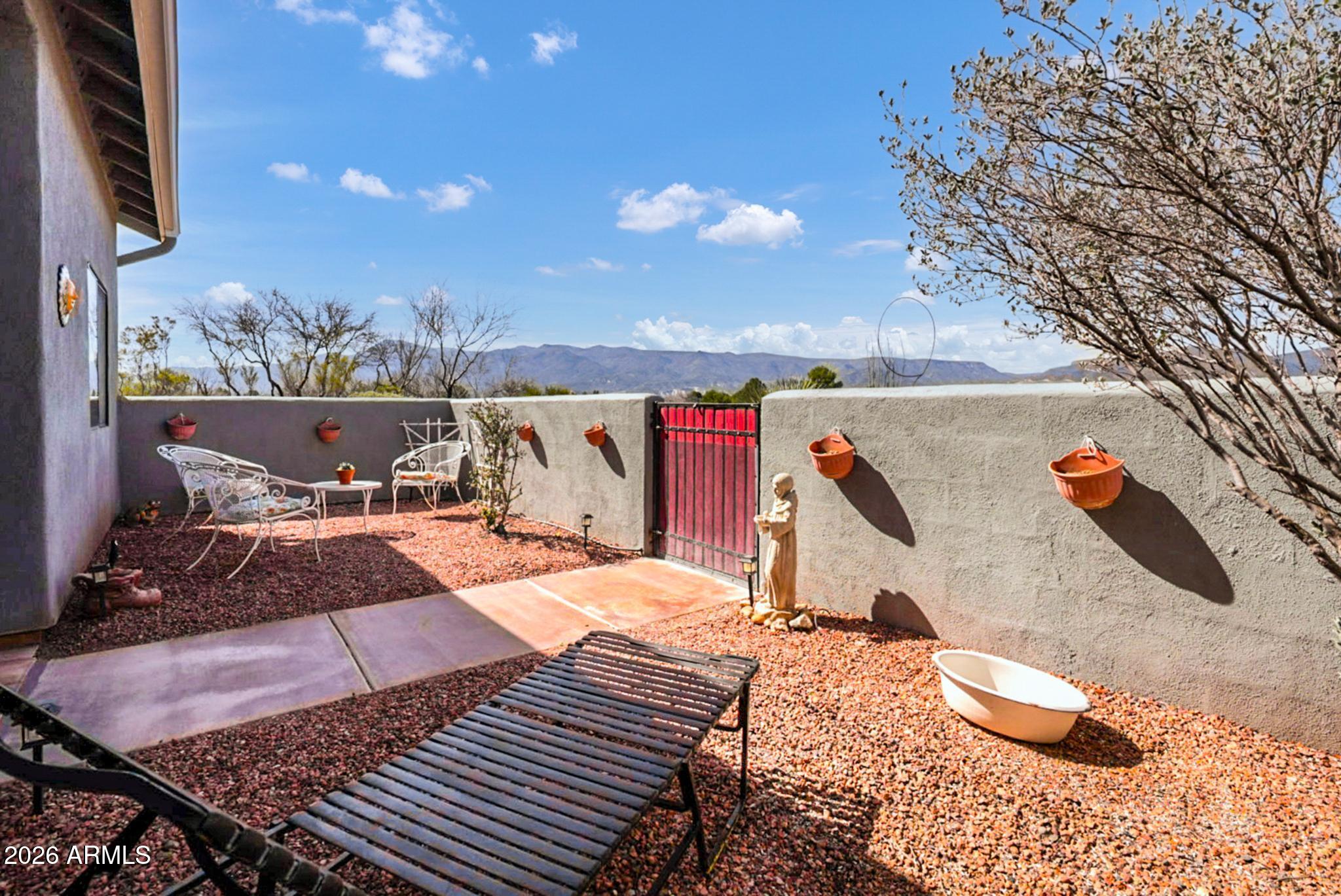 651 S MCCRACKEN Lane