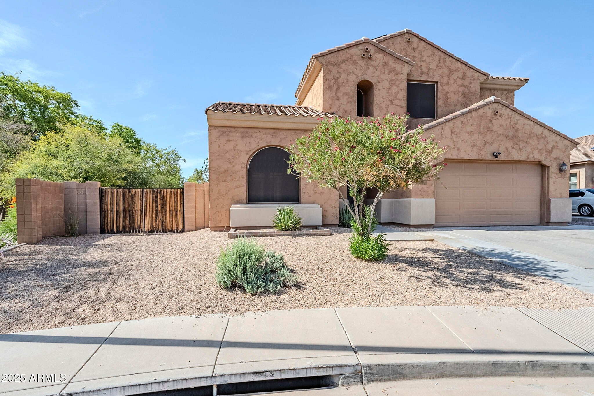 6922 S BLACK HILLS Way