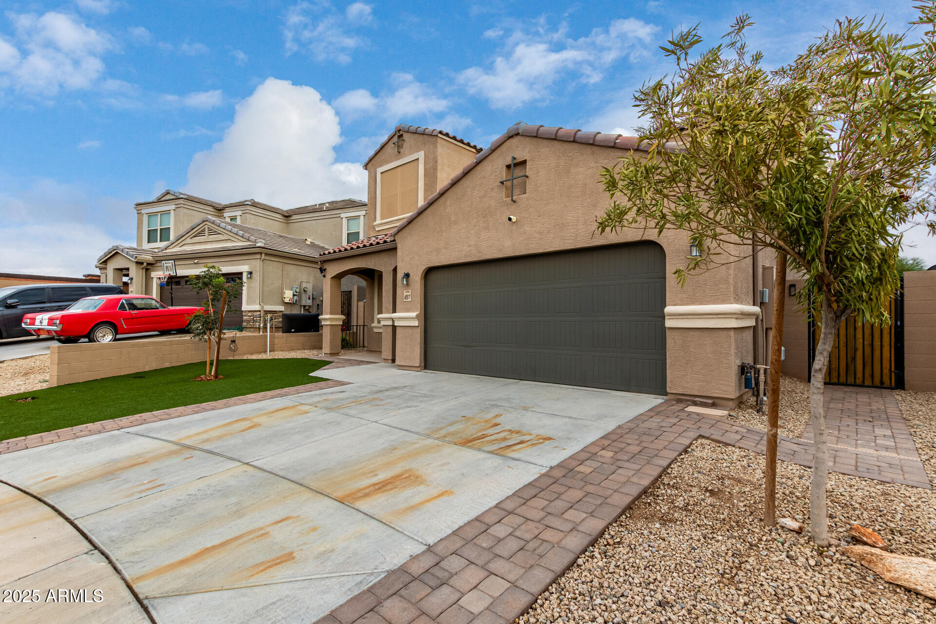 41977 W LUNAR Street