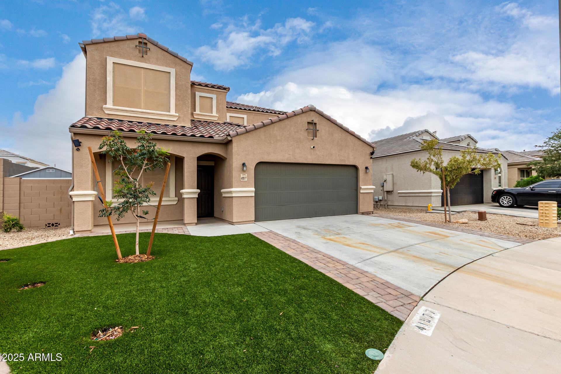 41977 W LUNAR Street