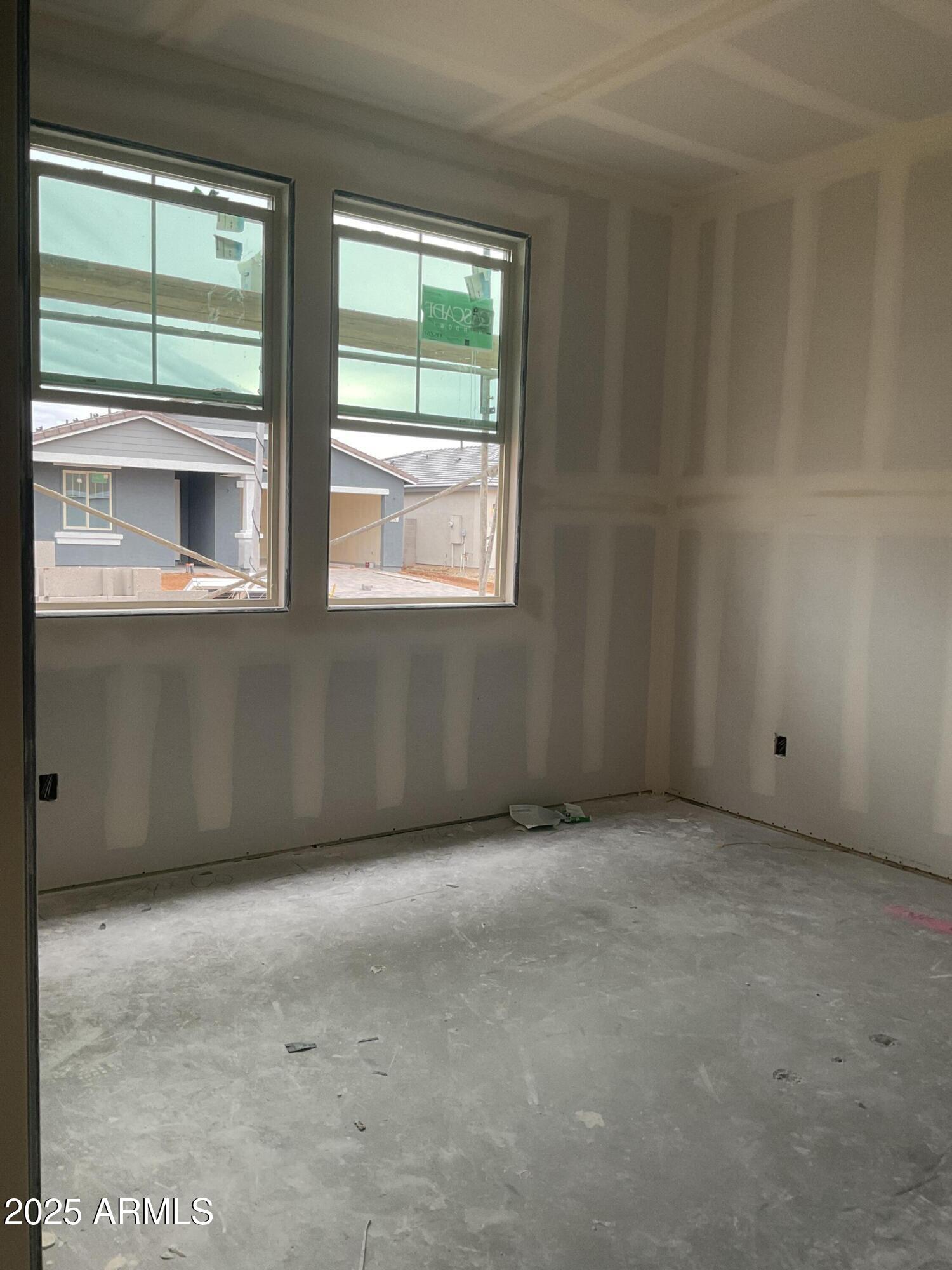 9542 W TAMARISK Avenue