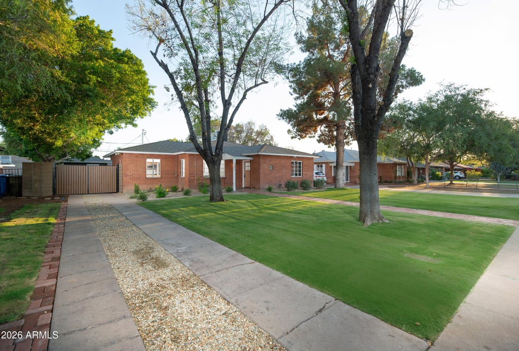 Photo of 505 W Windsor Avenue, Phoenix, AZ 85003 (MLS # 7087562)