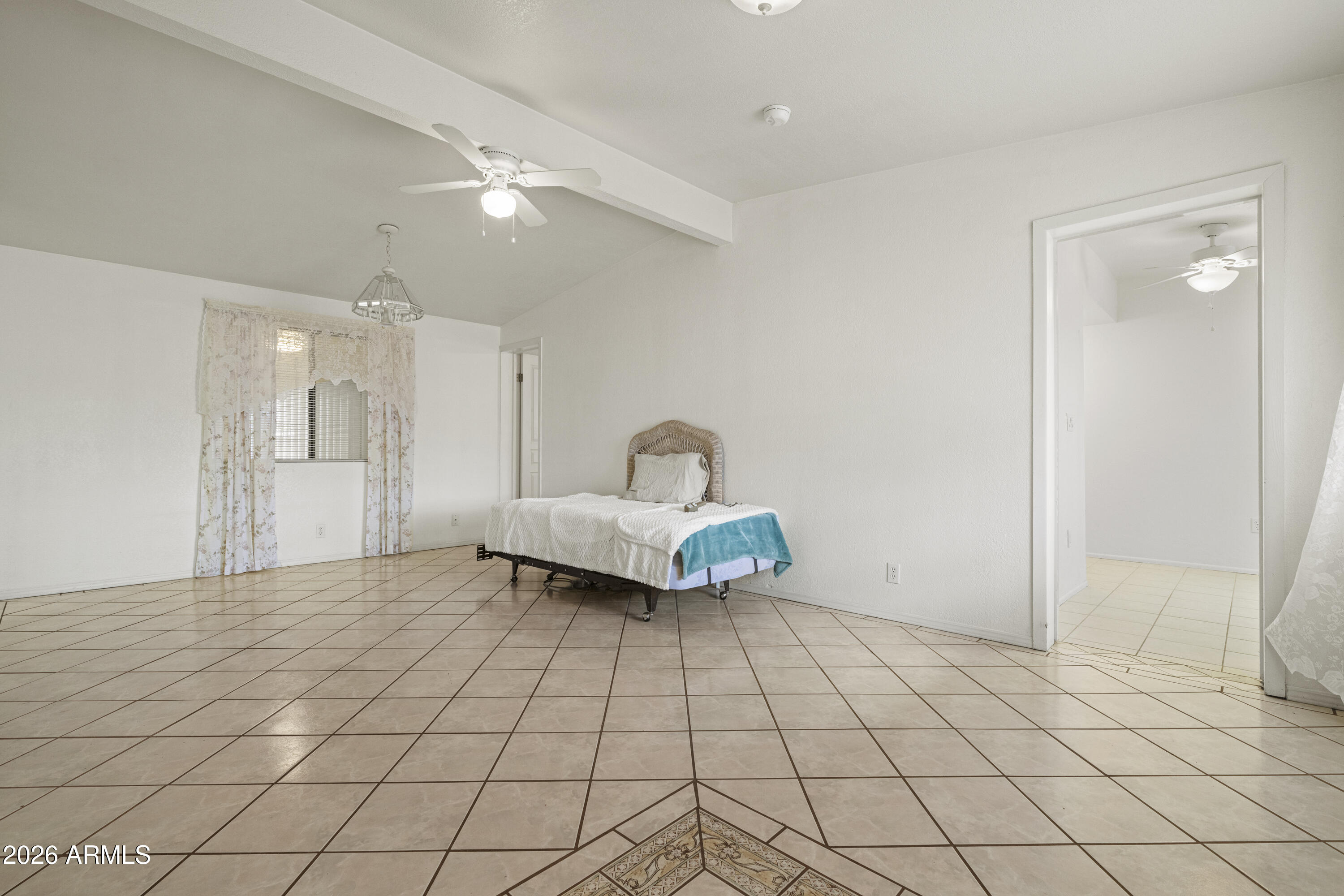 GARDEN CANYON 2 - Residential