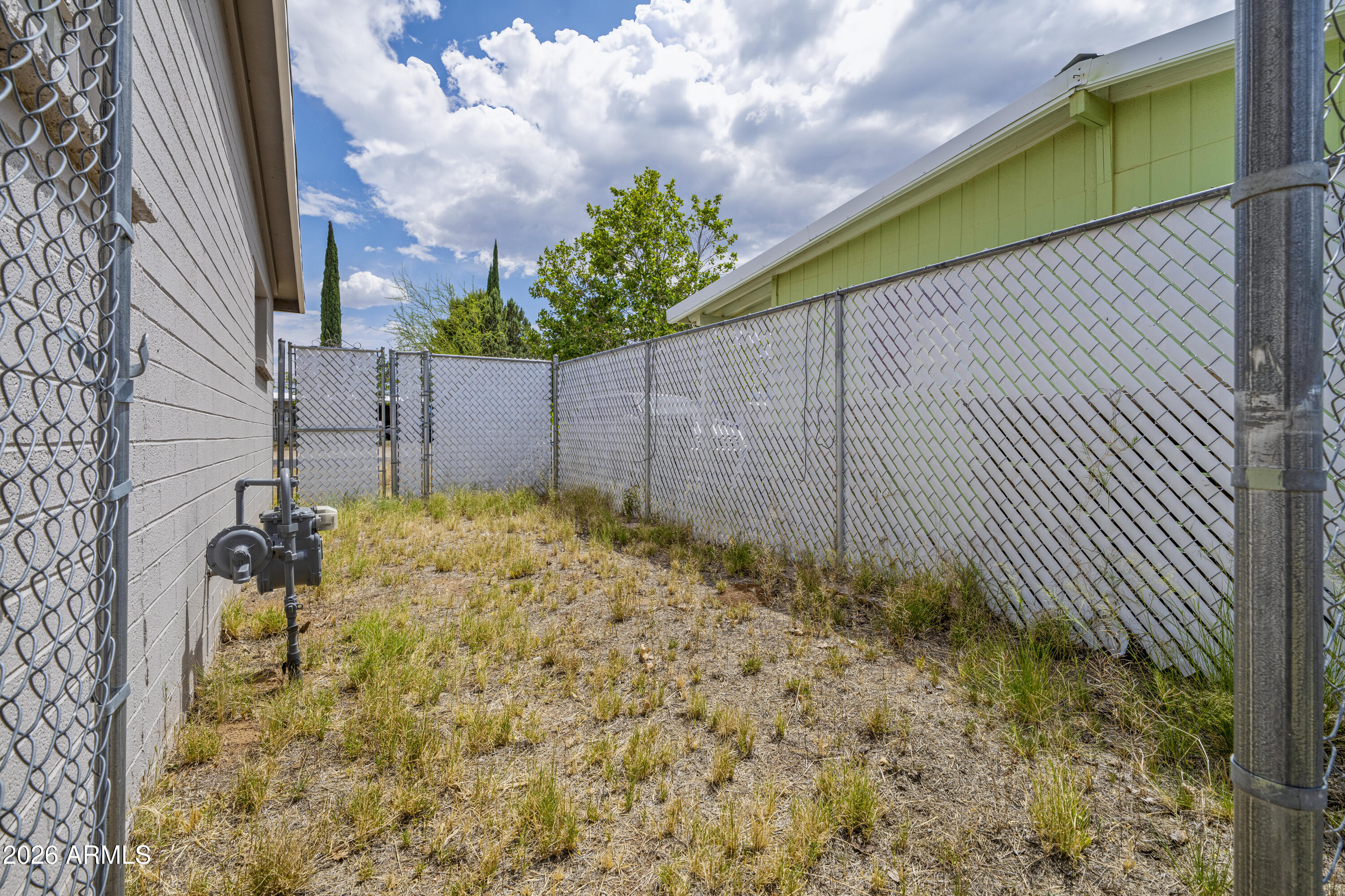GARDEN CANYON 2 - Residential