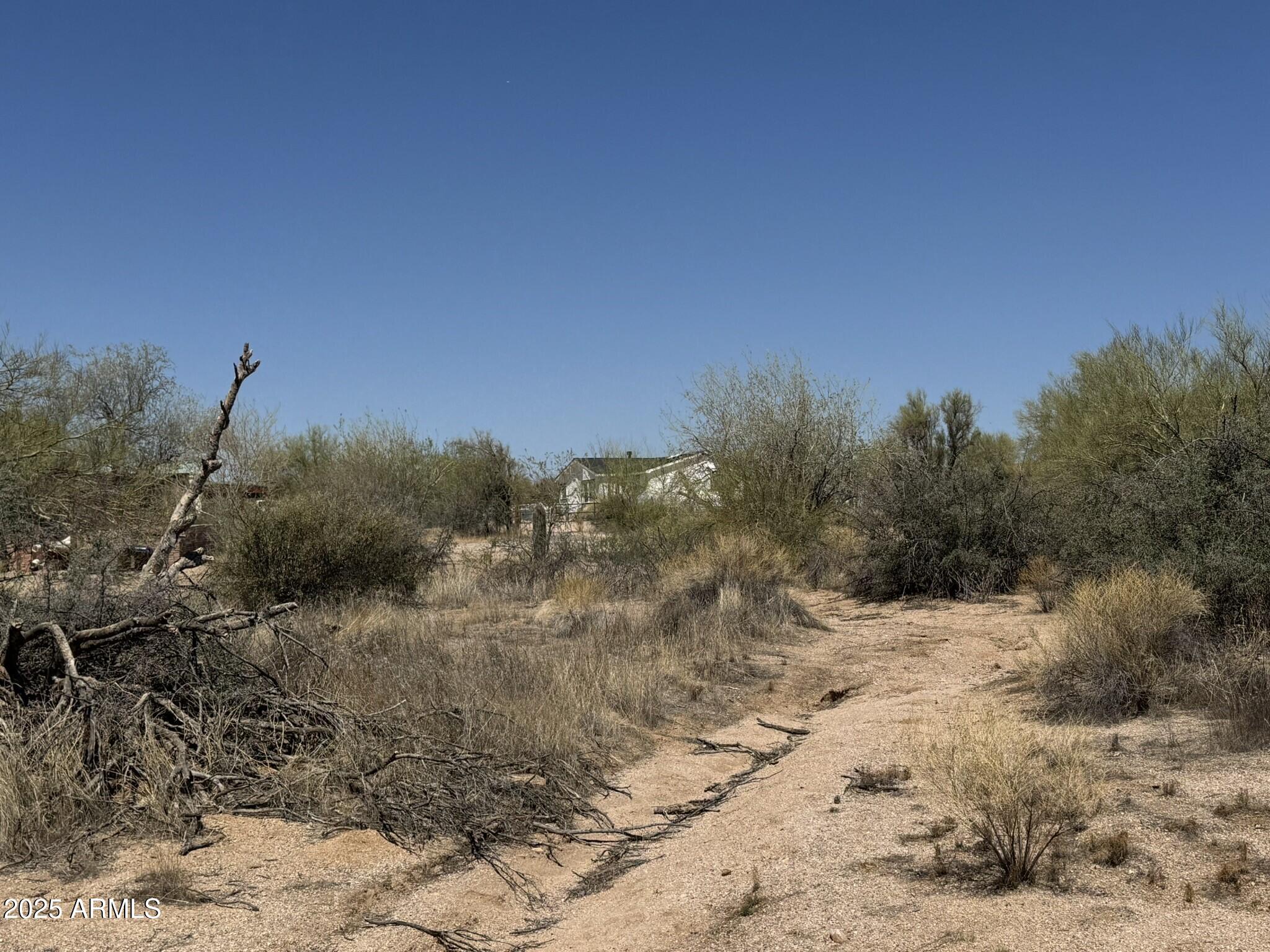 16300 E Dixileta Drive -