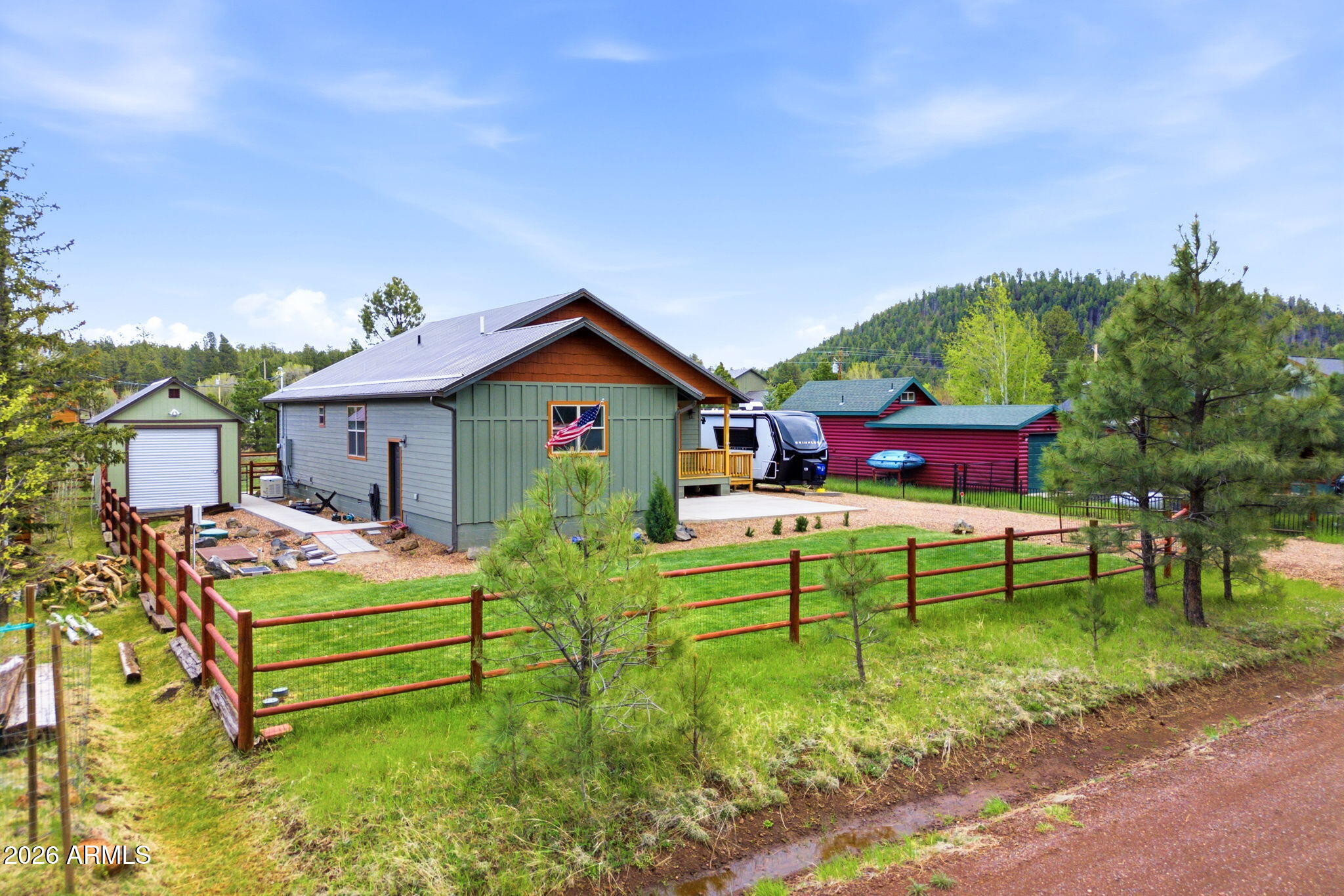 527 N SKYLANE Road
