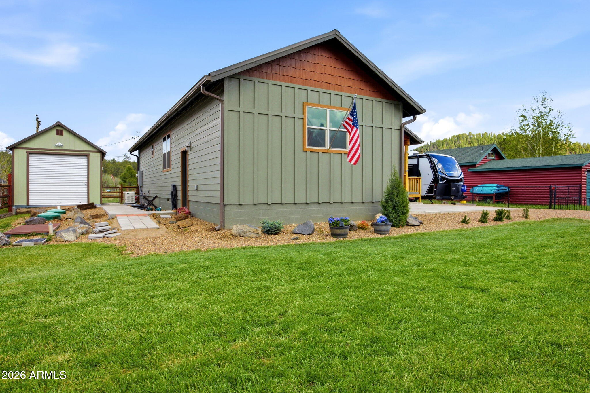 527 N SKYLANE Road