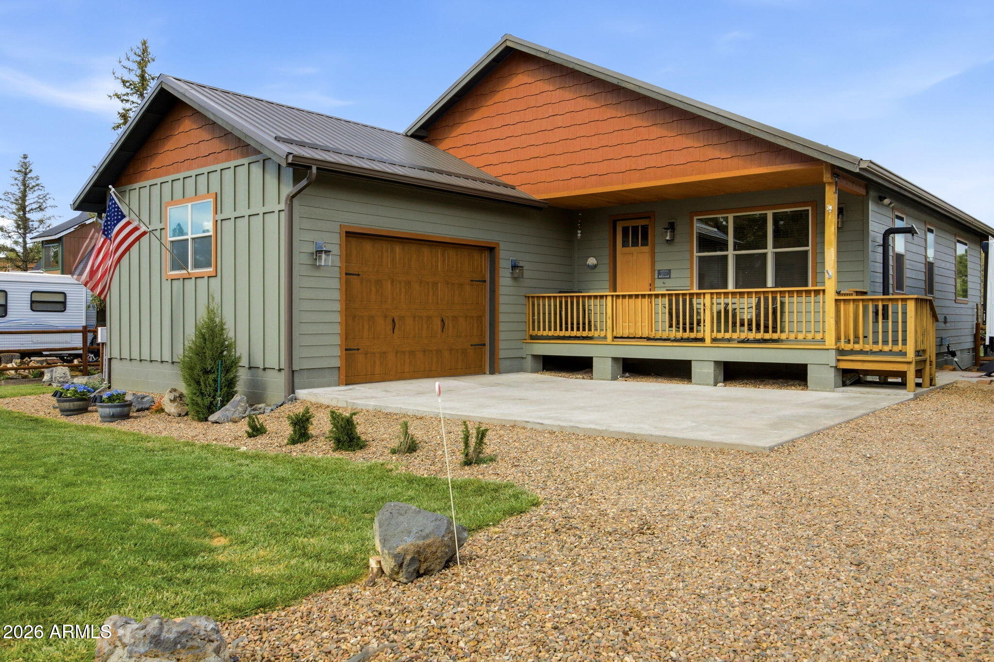527 N SKYLANE Road