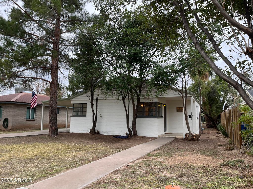 Photo of 1226 S Roosevelt Street, Tempe, AZ 85281 (MLS # 6965760)