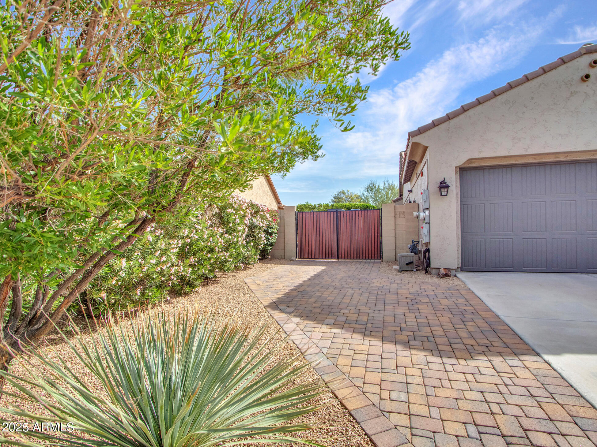8667 W BUCKHORN Trail