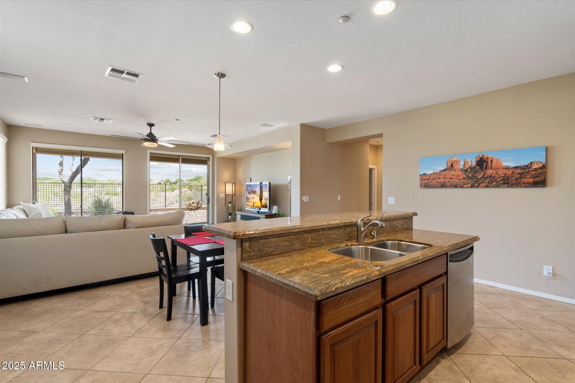 41112 N PRESTANCIA Drive