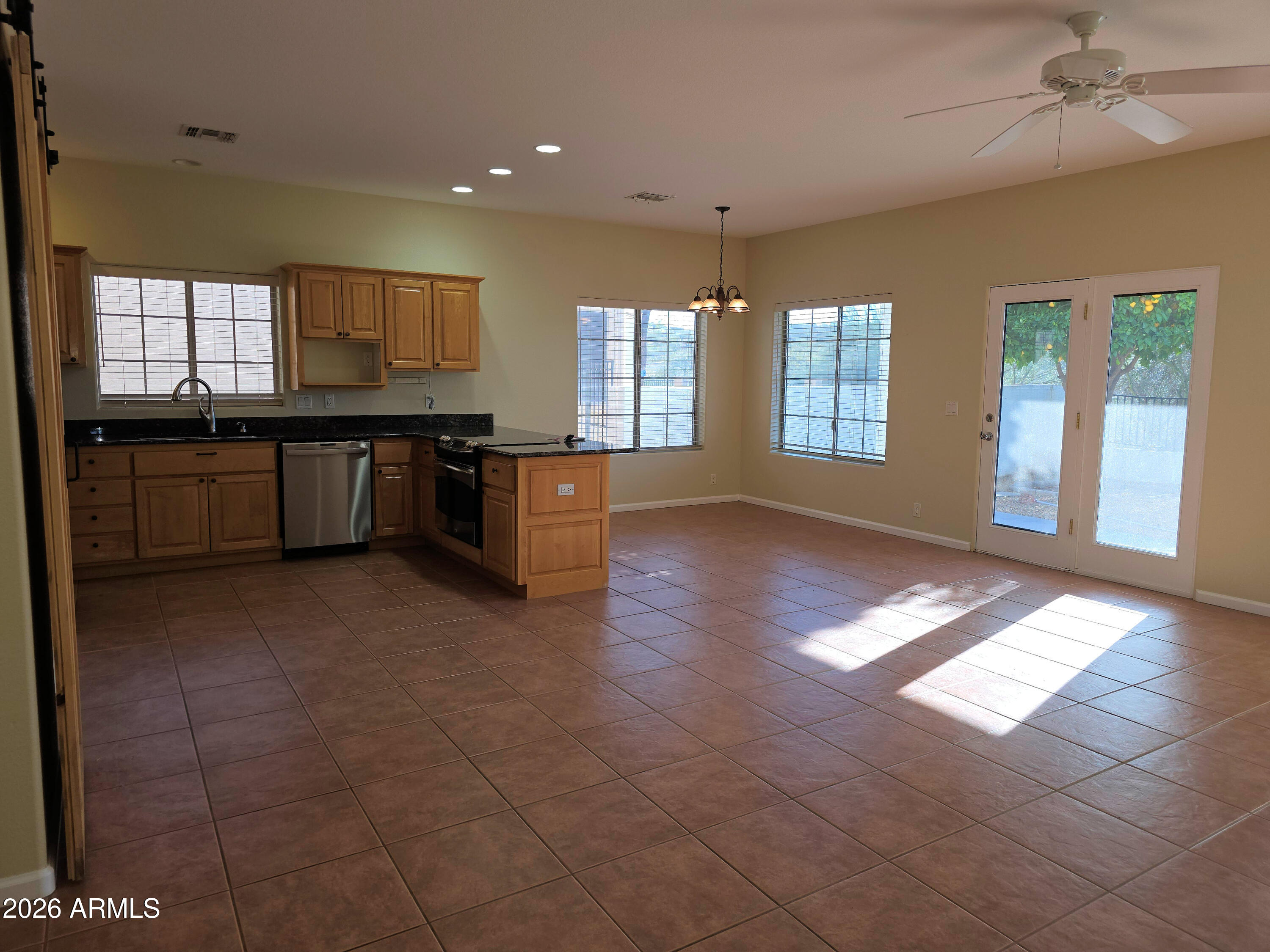 600 DESERT CANYON Road