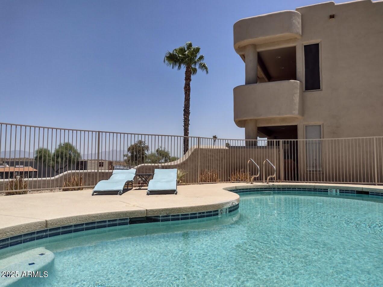 SUNCREST VILLAS CONDOMINIUMS - Residential