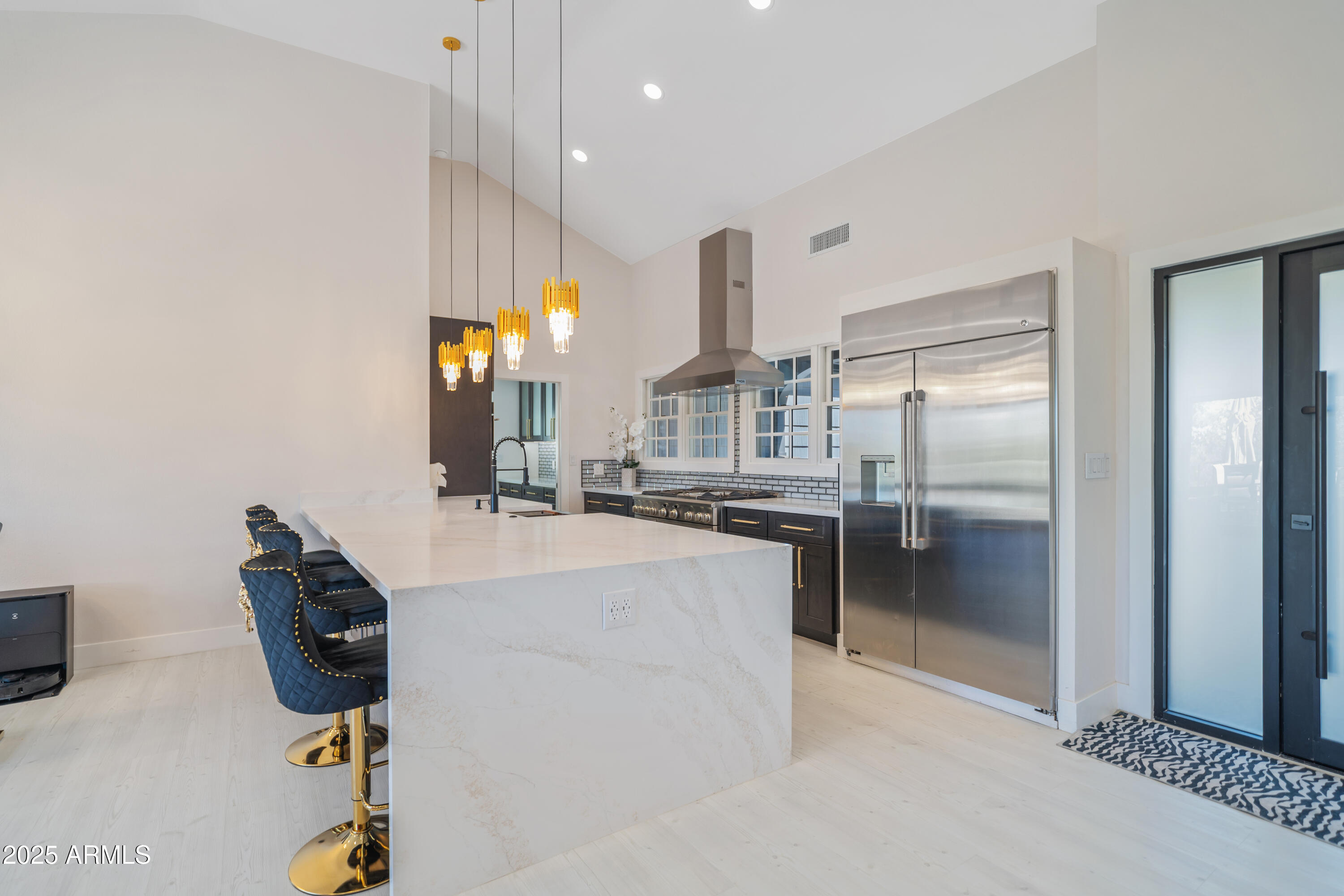 532 N HASSAYAMPA Drive