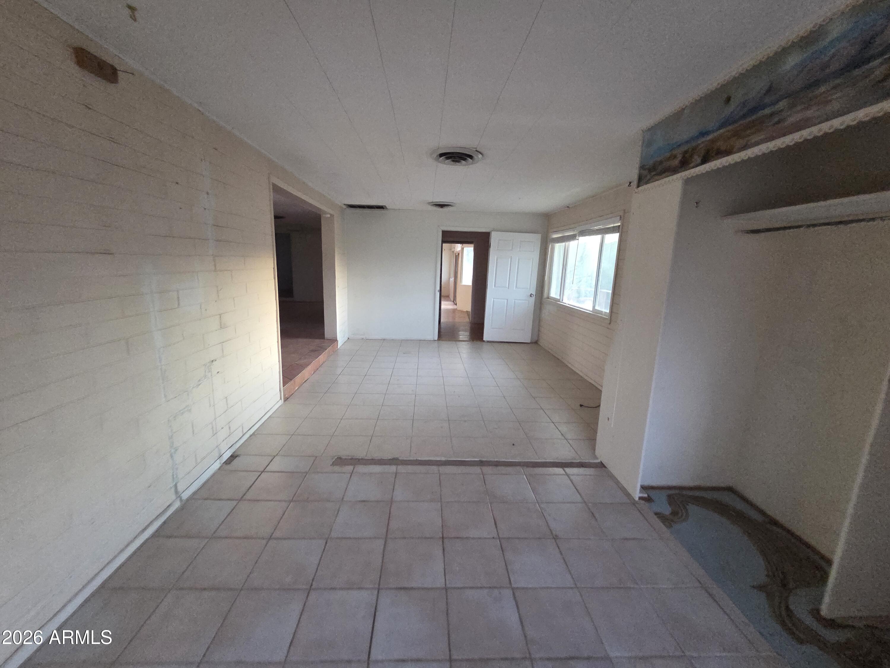 1214 E MOON VISTA Street