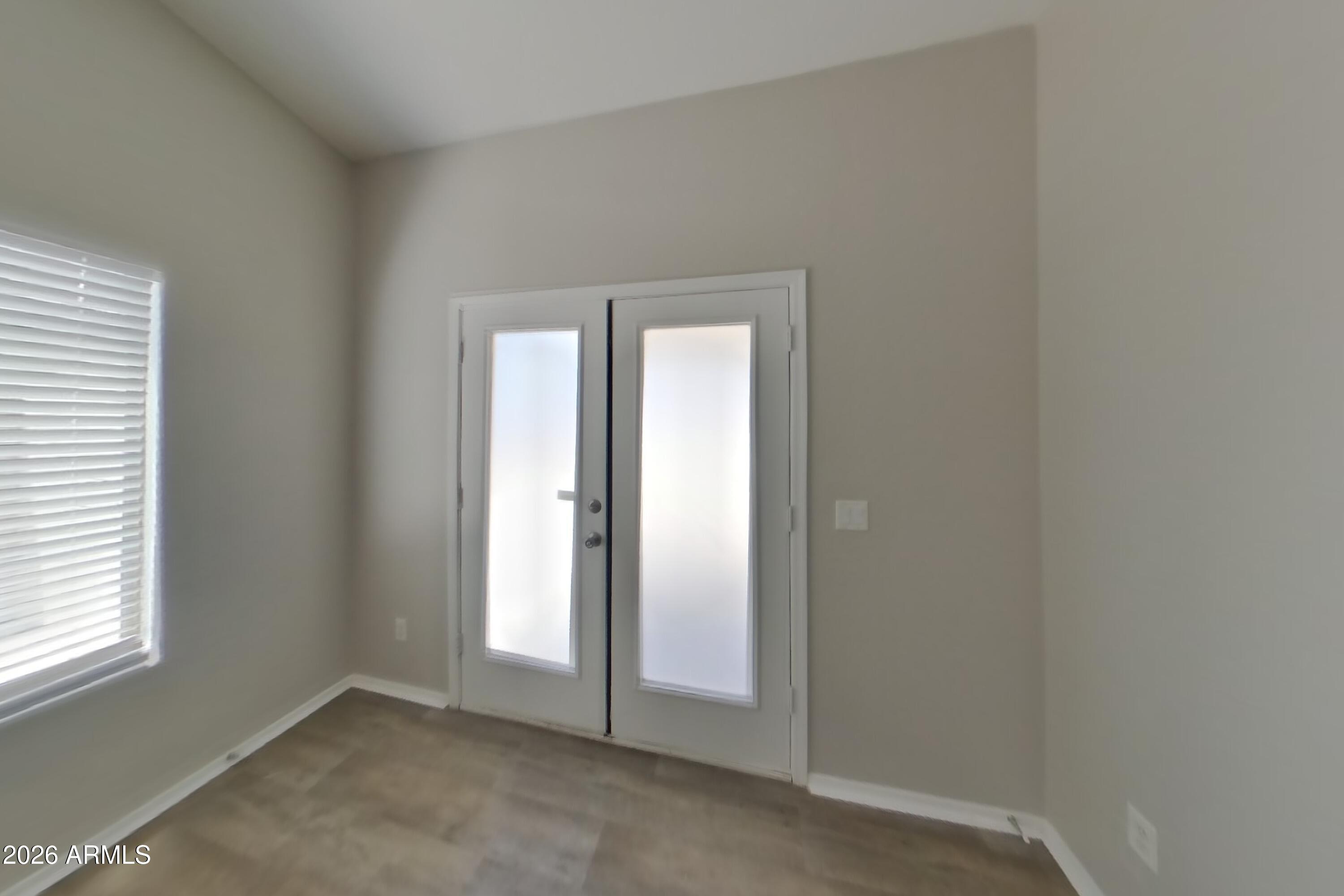 11446 W ROANOKE Drive