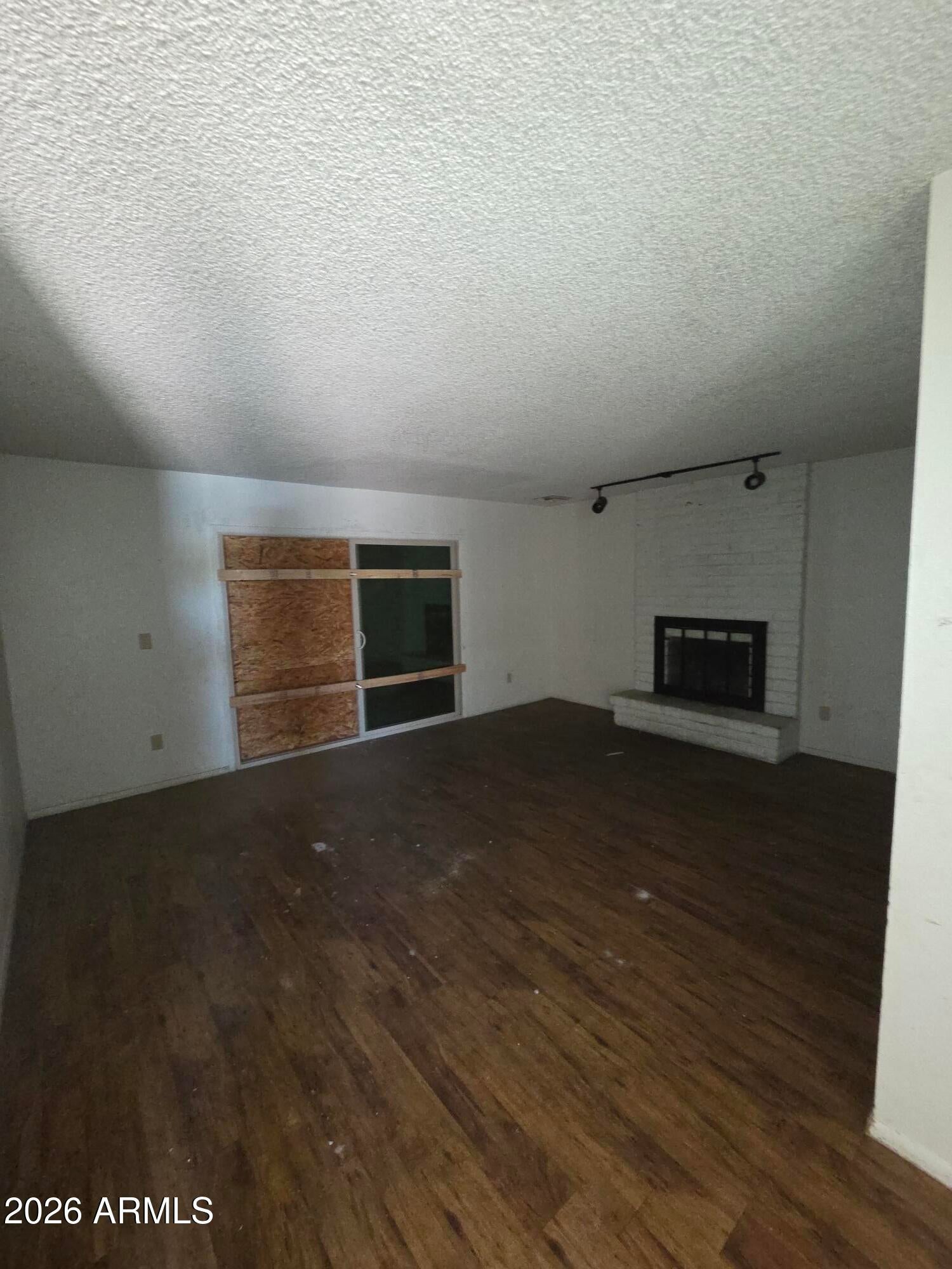 901 W ANGELA Drive