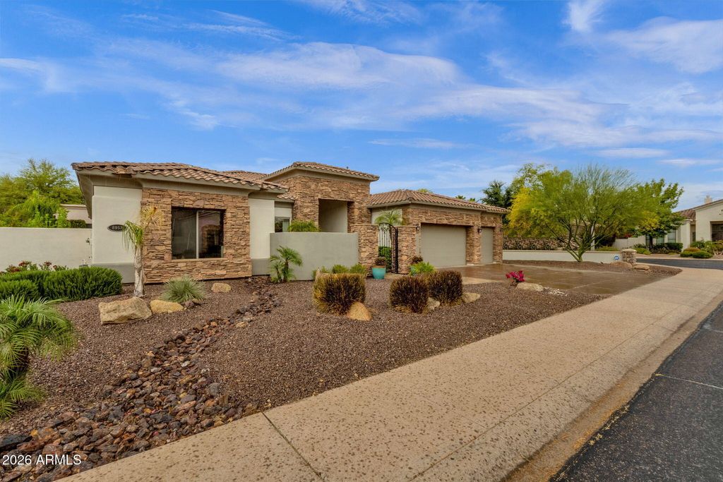 Photo of 8952 E Wethersfield Road, Scottsdale, AZ 85260 (MLS # 7006303)