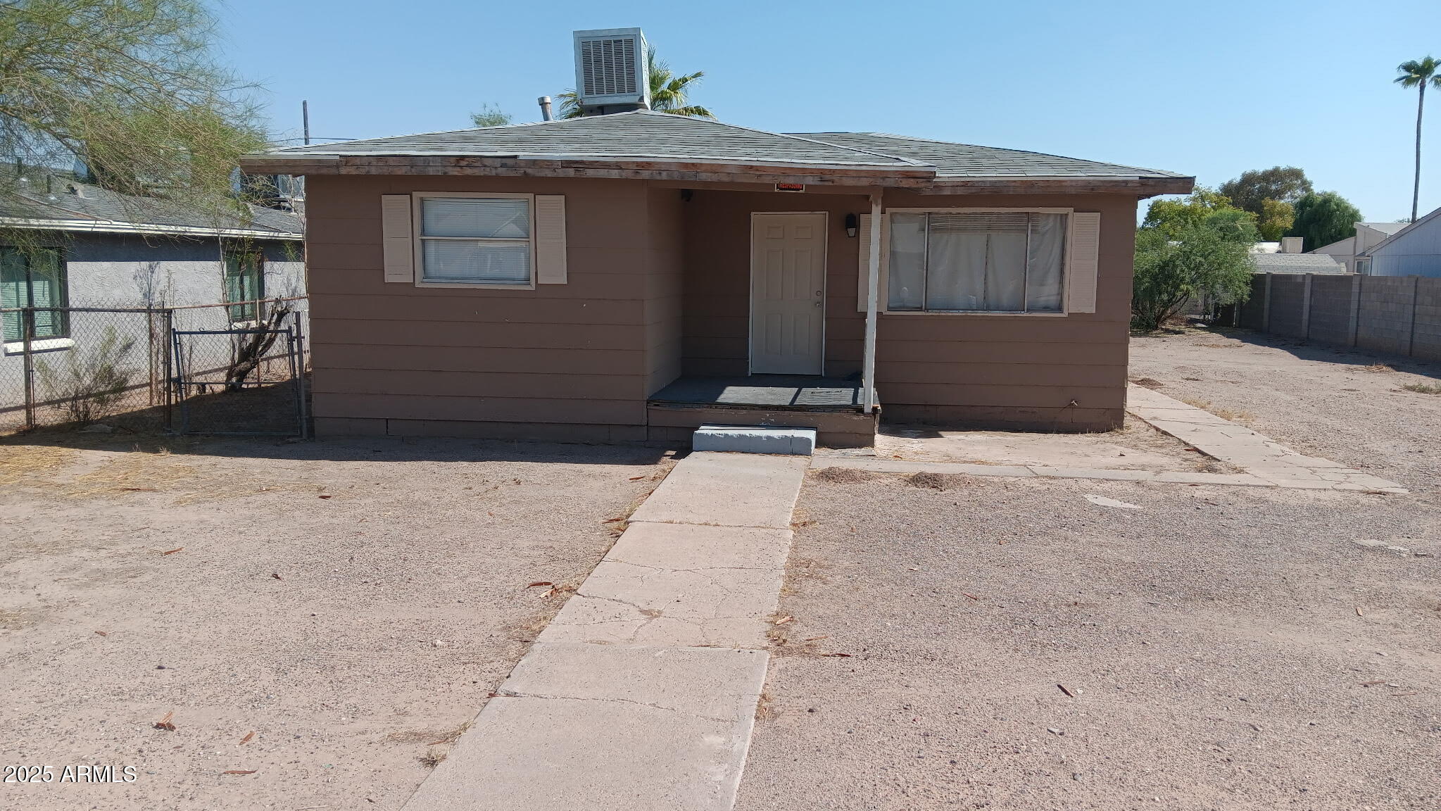 595 W Coolidge Avenue