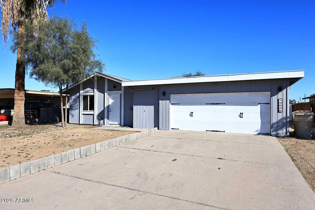 Photo of 9015 N 55th Avenue, Glendale, AZ 85302 (MLS # 6970757)