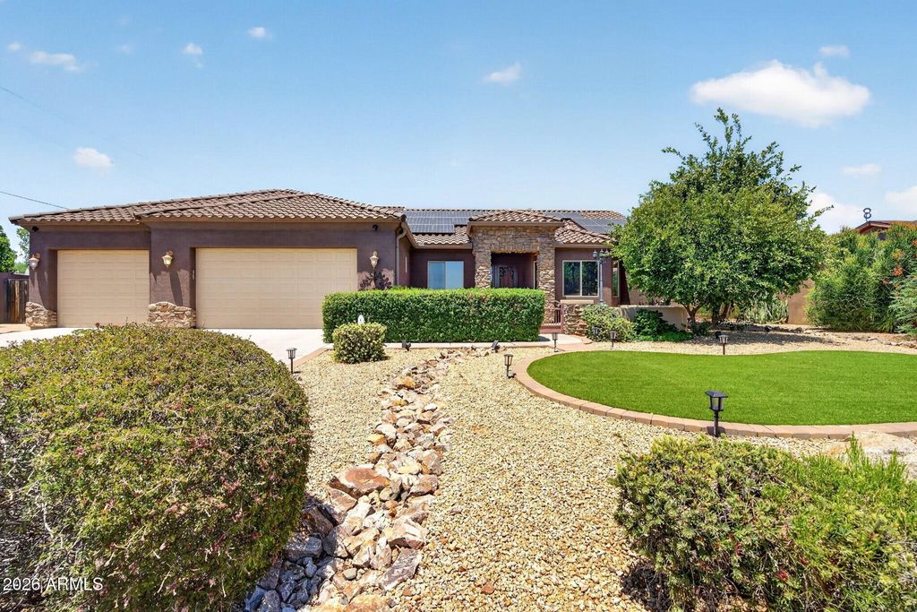 Photo of 3638 E Tierra Buena Lane, Phoenix, AZ 85032 (MLS # 7052413)