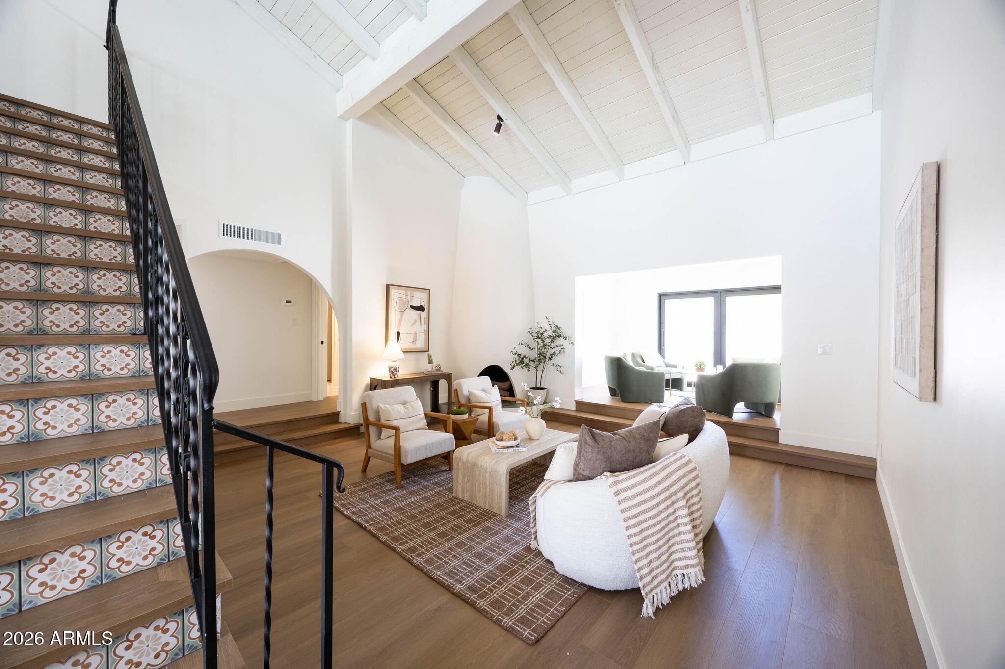 77 E Missouri Avenue 64