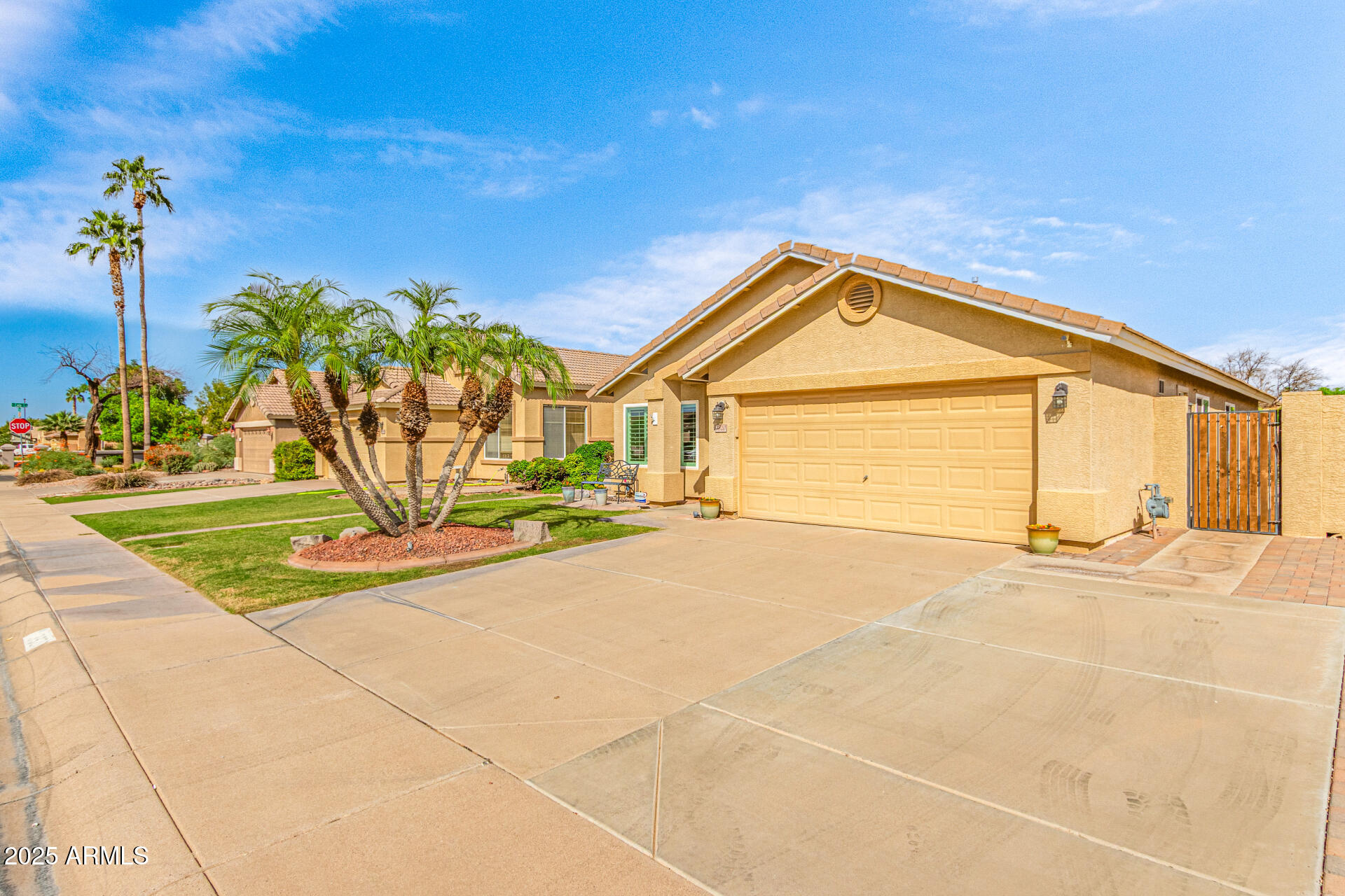 3920 E HEATHER Court