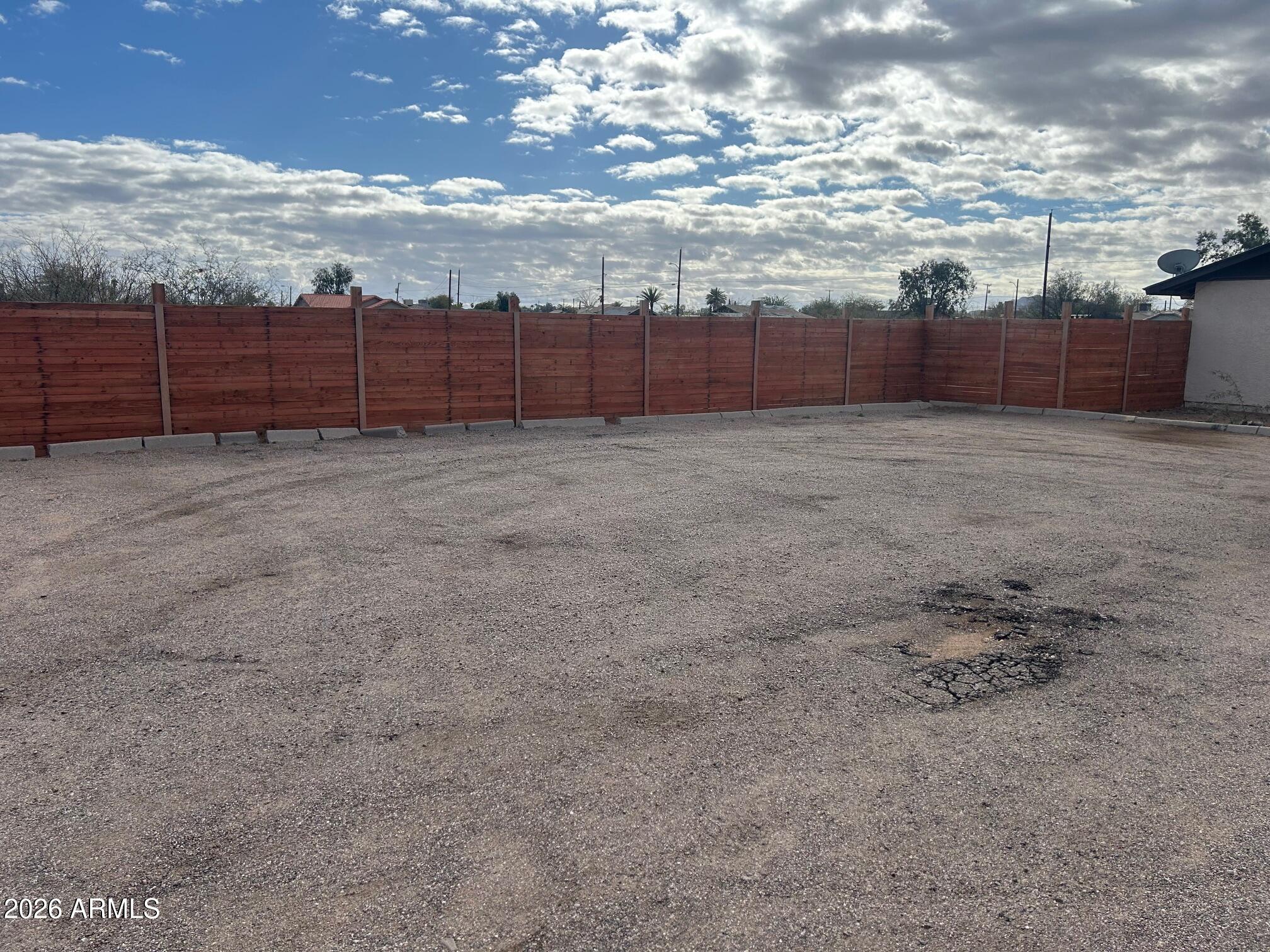 745 W MCMURRAY Boulevard