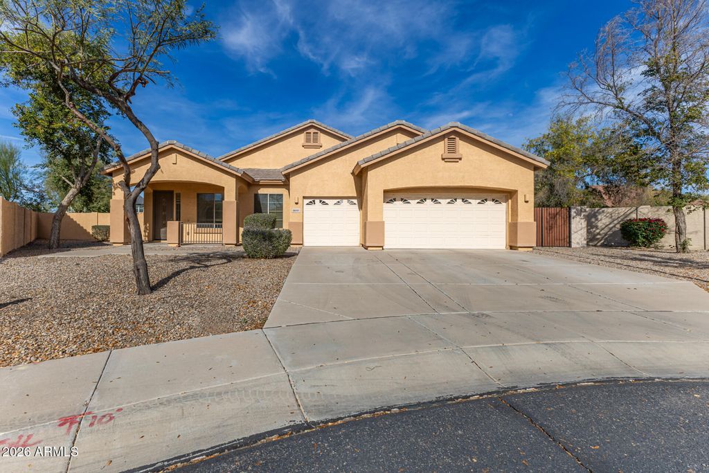 Photo of 8690 W Morten Avenue, Glendale, AZ 85305 (MLS # 6993494)