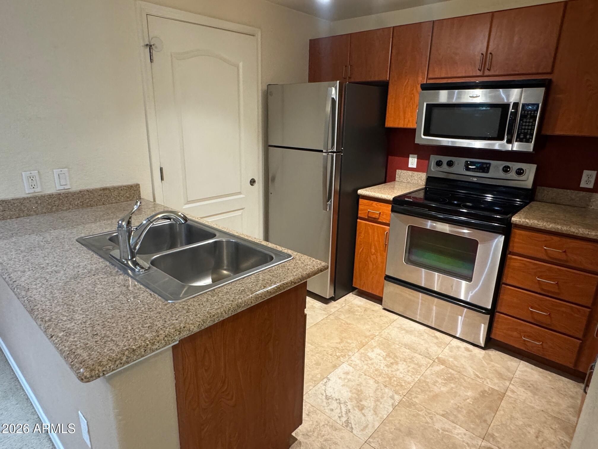 5302 E VAN BUREN Street 2013