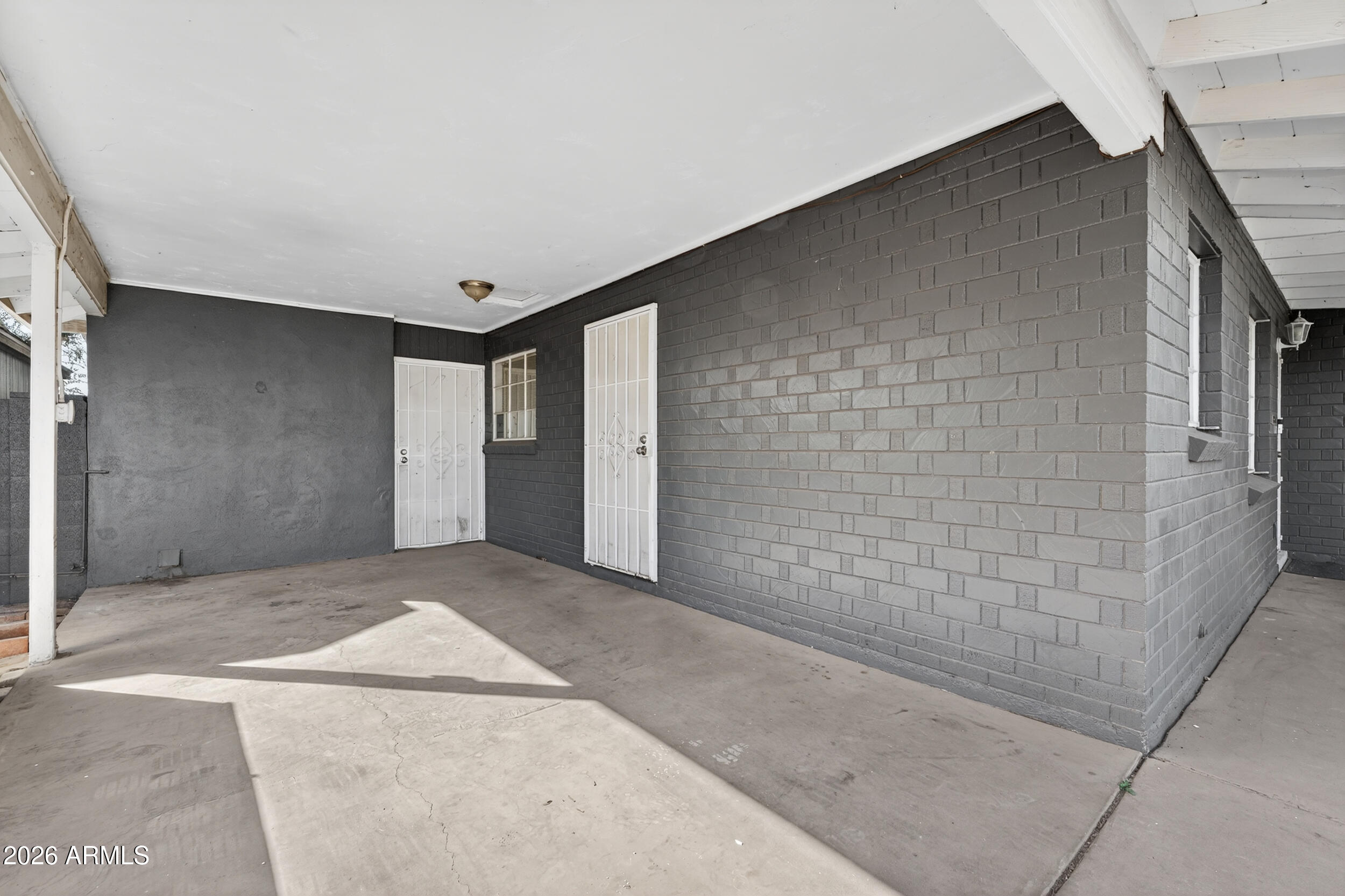 2233 W FLOWER Street