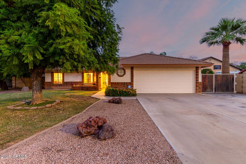 Photo of 1816 E Enrose Street, Mesa, AZ 85203 (MLS # 6932864)