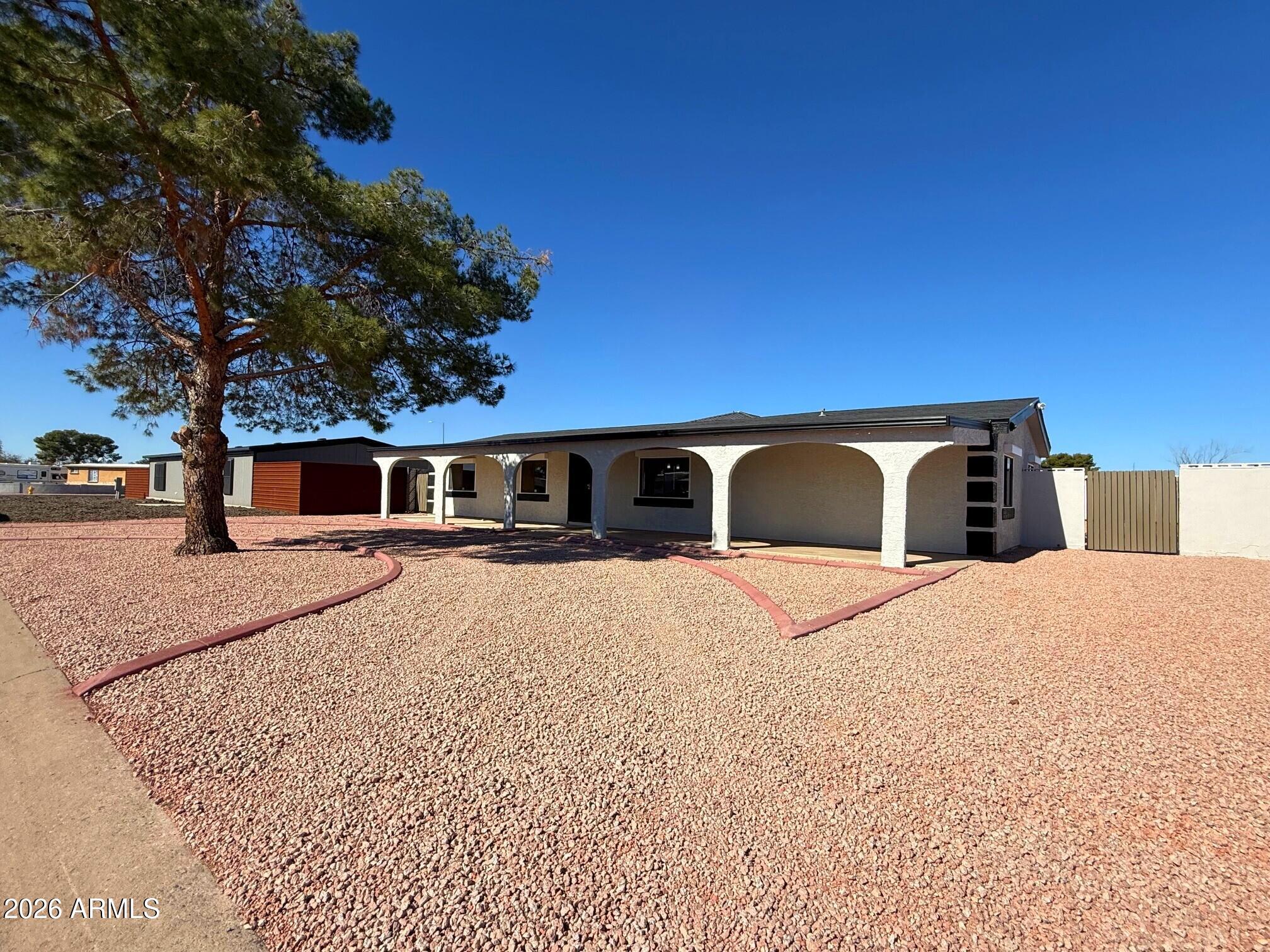 6834 W SHERRI JEAN Lane