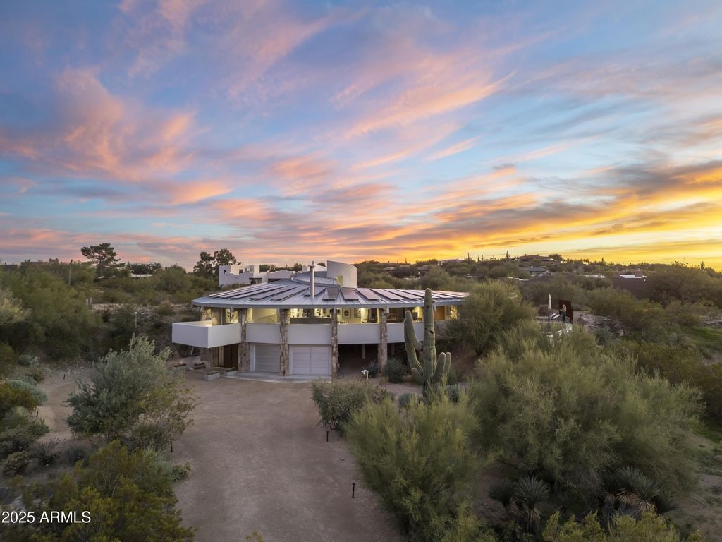 Photo of 7915 E Primrose Path, Carefree, AZ 85377 (MLS # 7029711)