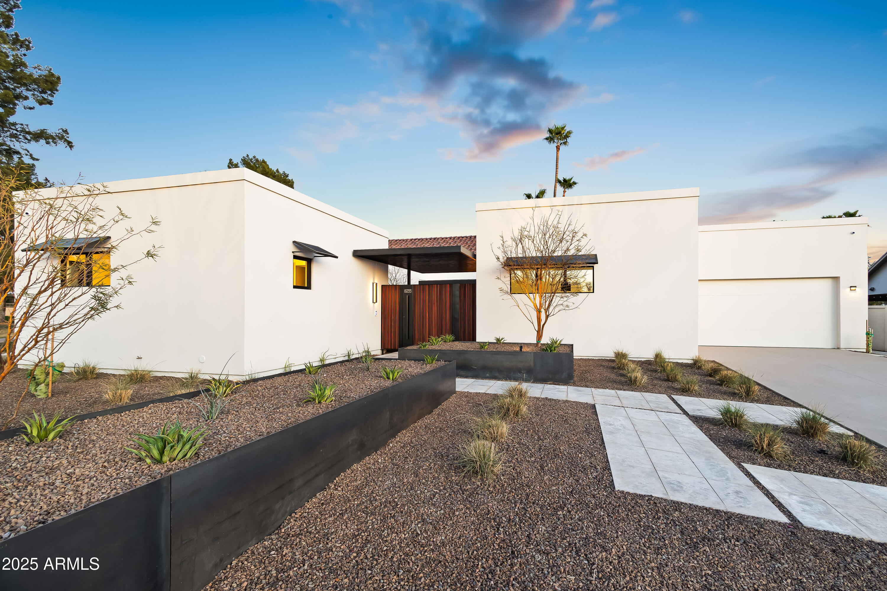 8255 E MORGAN Trail