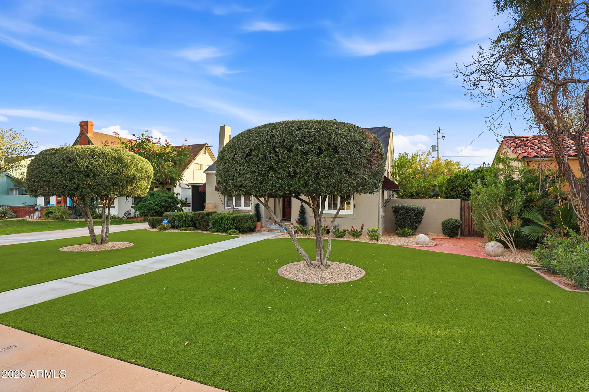 917 W LYNWOOD Street