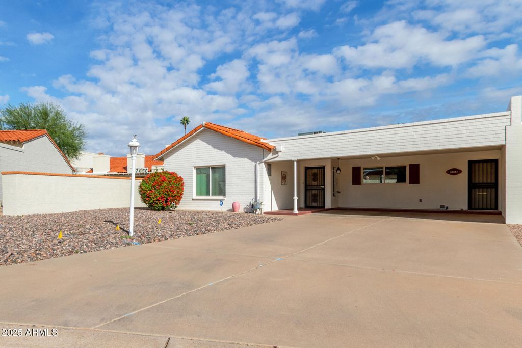 Photo of 7650 E Medlock Drive E, Scottsdale, AZ 85250 (MLS # 6949120)