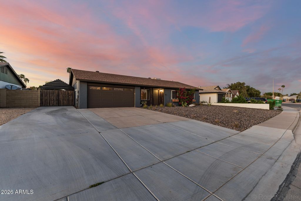 Photo of 2200 N Los Altos Drive, Chandler, AZ 85224 (MLS # 6993434)