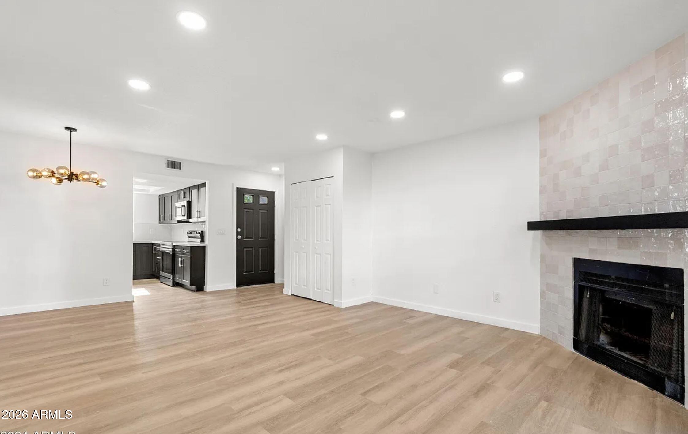 15402 N 28TH Street 117