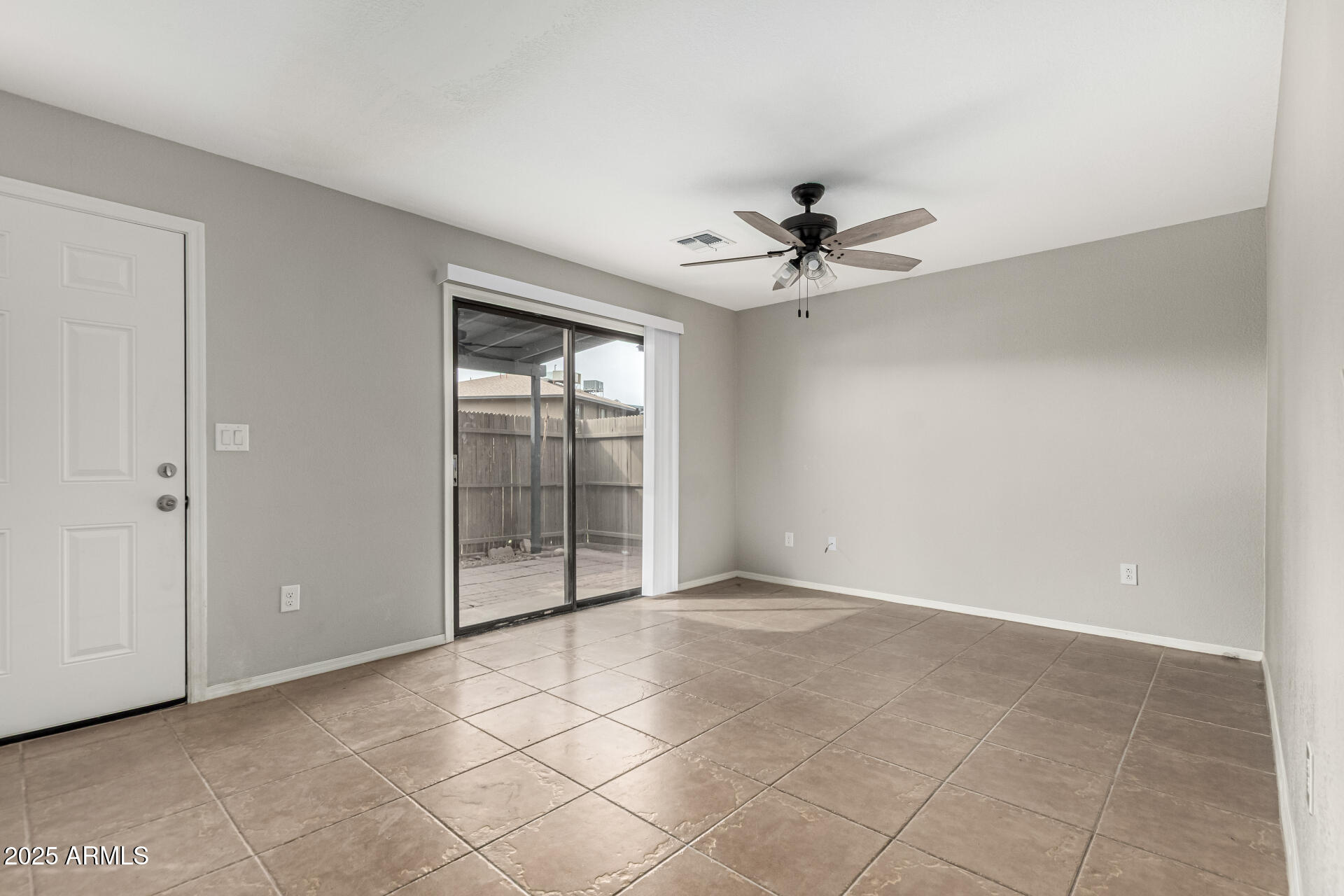 286 W PALOMINO Drive 101